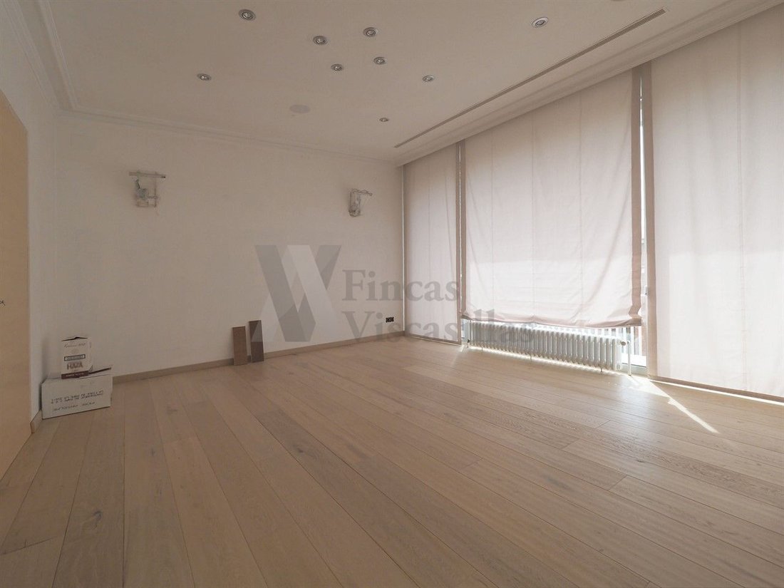 Apartment in Sarrià-Sant Gervasi, Barcelona, Spain 5 - 18300586