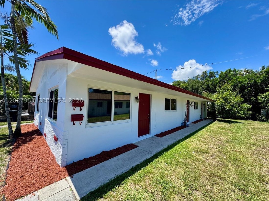 Fort Lauderdale, Florida, United States 2 - 18065161
