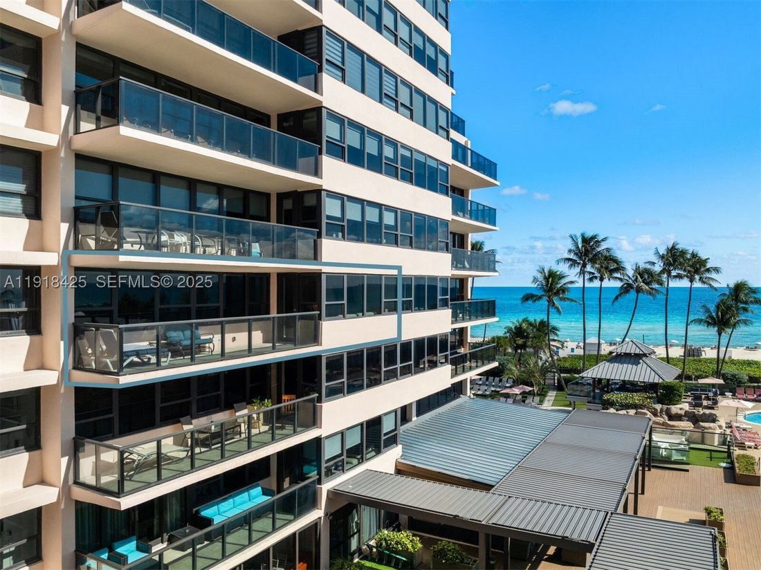 Condo in Miami Beach, Florida, United States 2 - 17203736