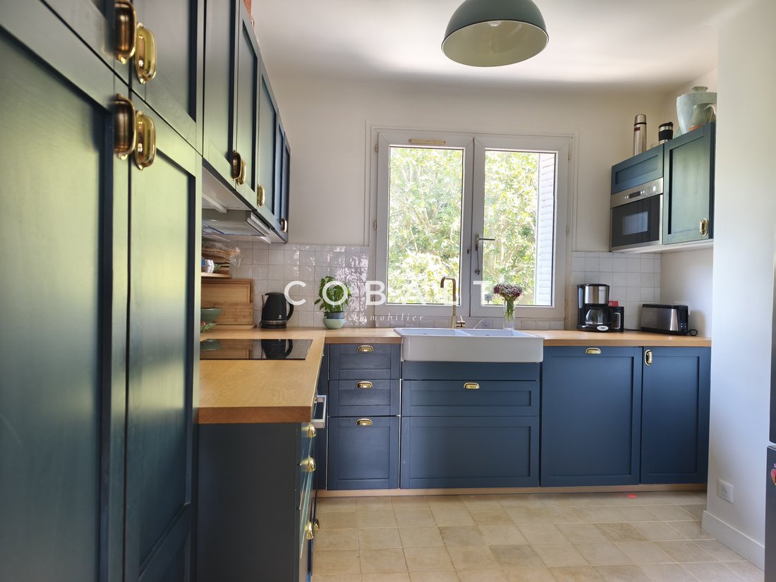Apartment in Domaine National du Château, Versailles, France 4 - 18298444