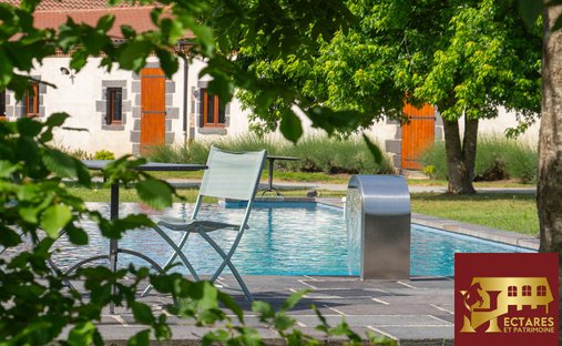 Villa in Maringues, Auvergne-Rhône-Alpes, France 1