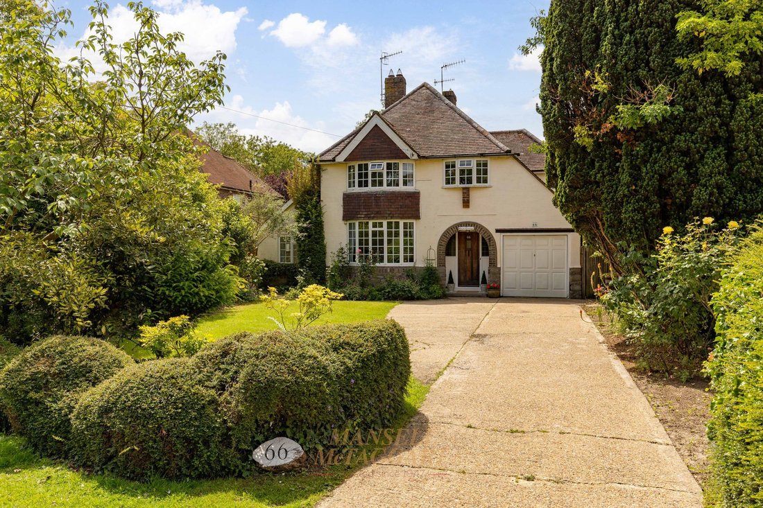 Casa a Horley, Inghilterra 1 - 18298504