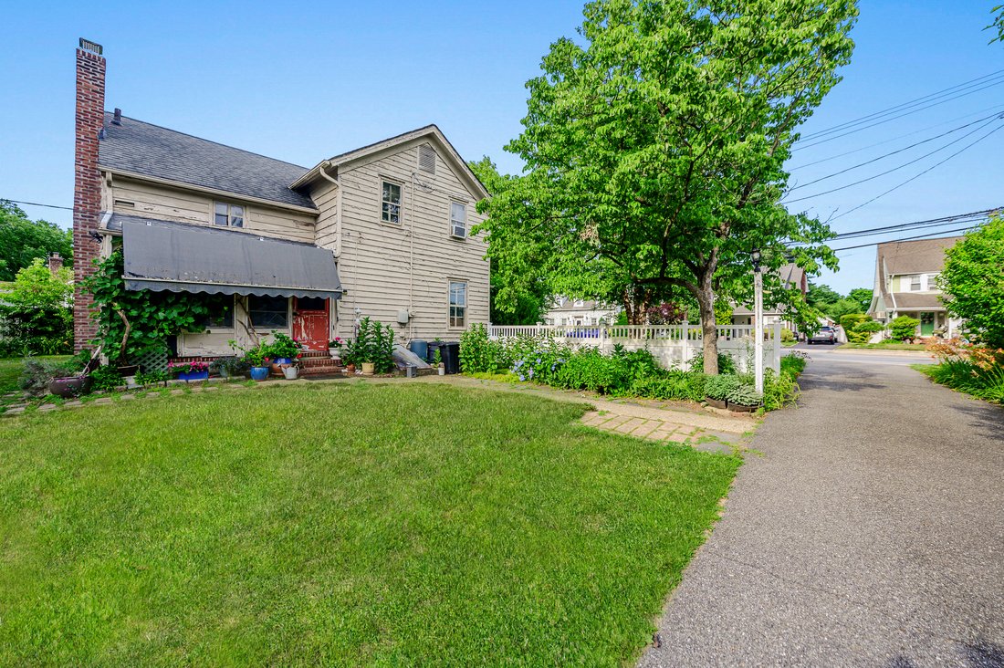 House in Malverne, New York, United States 5 - 18297725