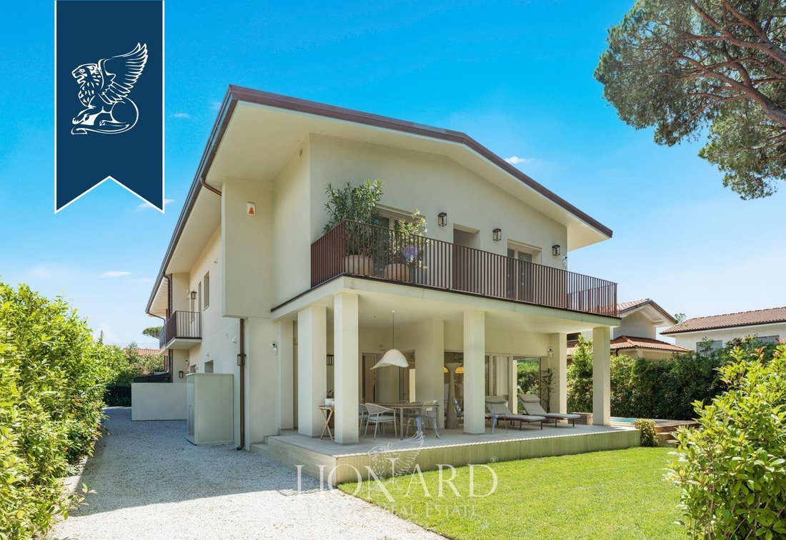 Villa in Center, Forte dei Marmi, Tuscany 4 - 18302841