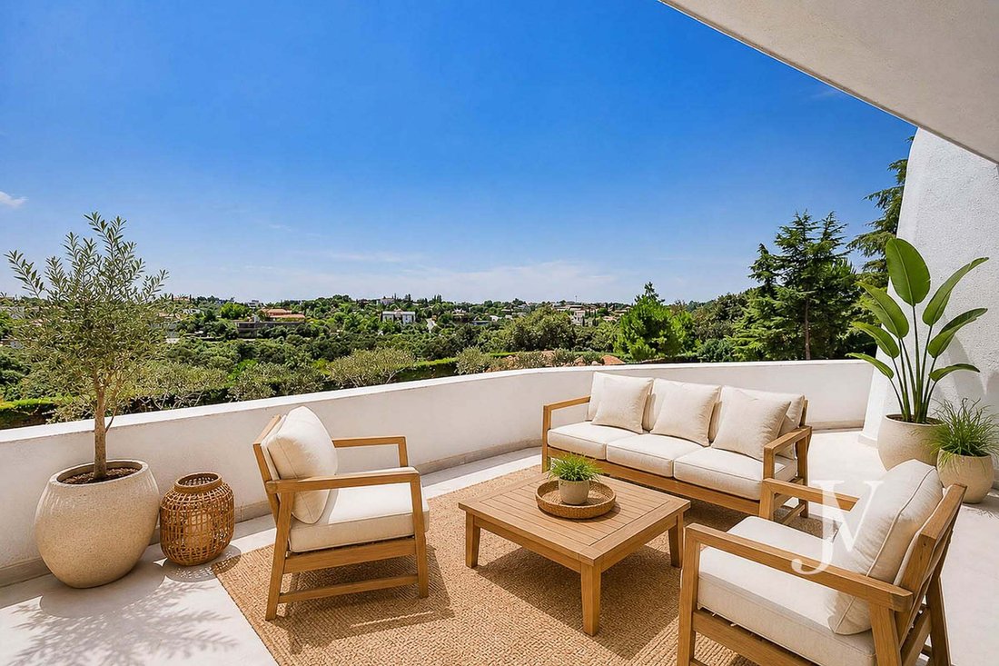 Villa in La Moraleja, Alcobendas, Comunidad de Madrid 3 - 18298654
