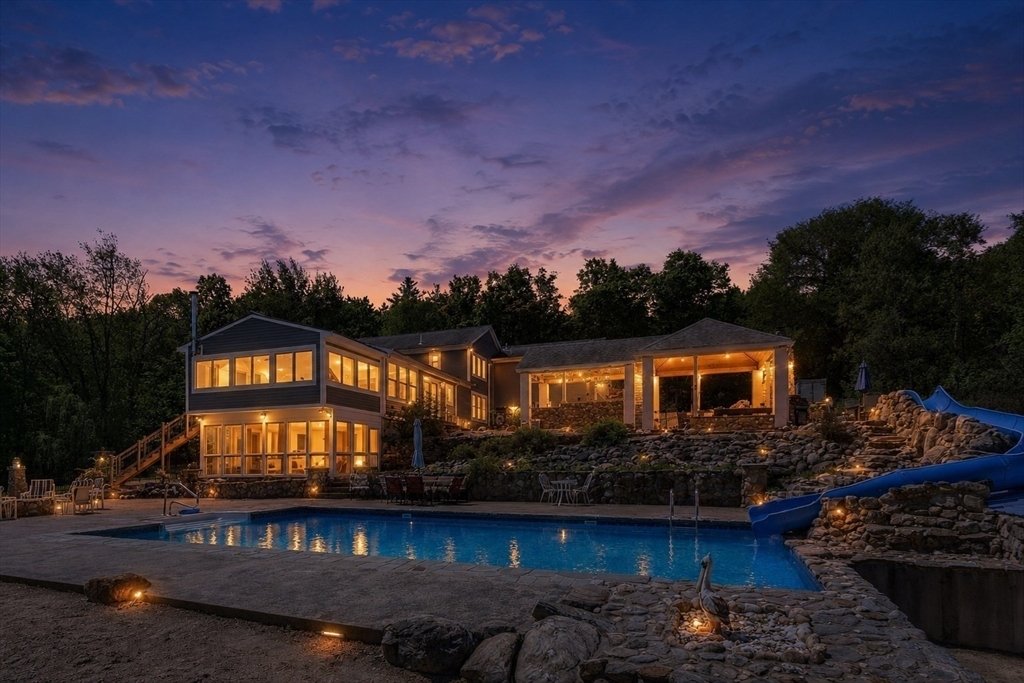 House in Lunenburg, Massachusetts, United States 2 - 18004512