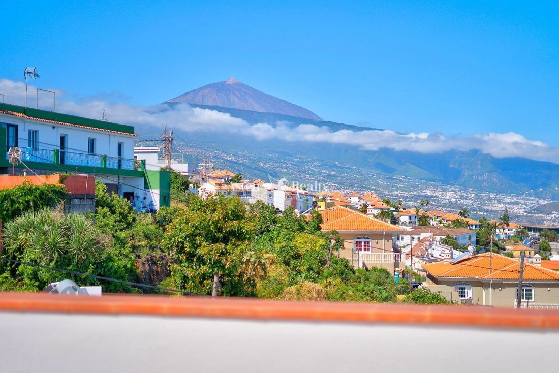 Villa in Santa Ursula, Canary Islands, Spain 1 - 18298586