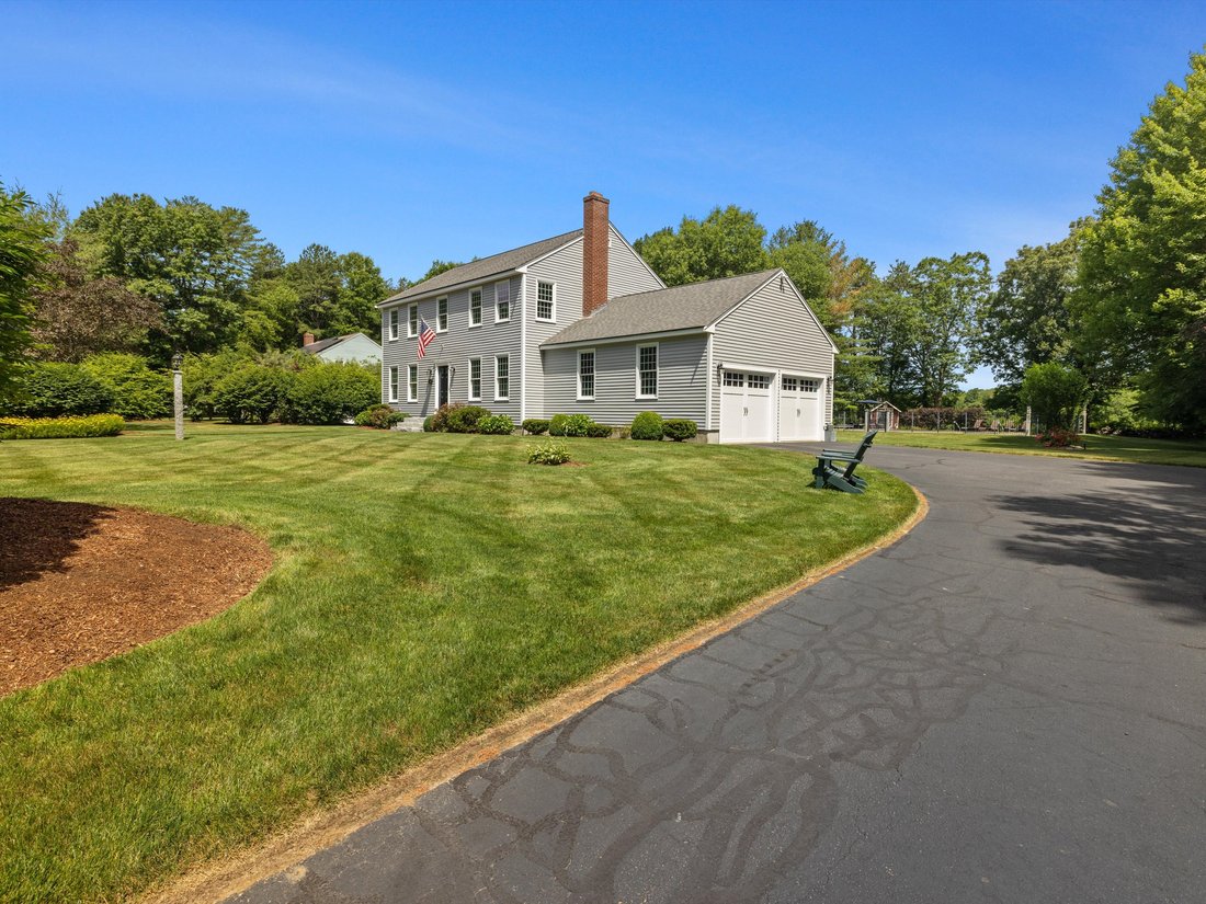House in Mendon, Massachusetts, United States 3 - 18297809