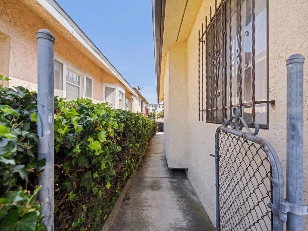 Condo in San Diego, California, United States 4 - 18301660