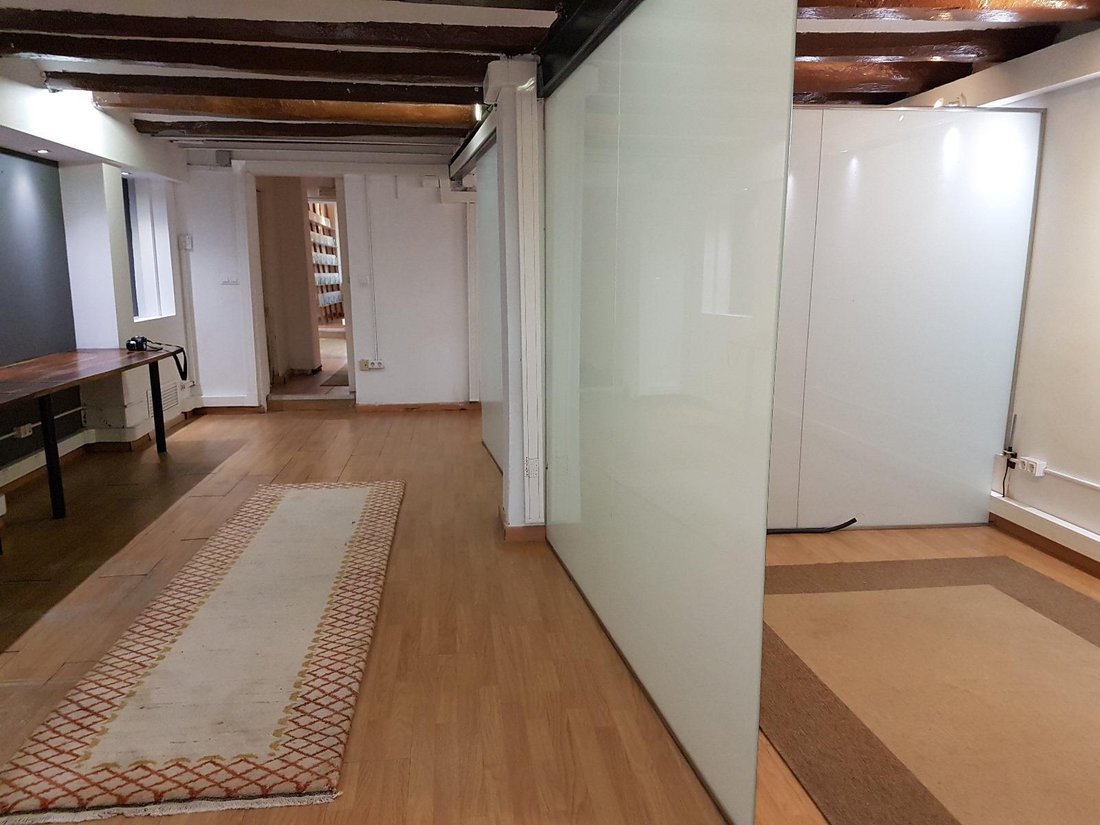 Apartment in Eixample, Barcelona, Spain 4 - 18302258