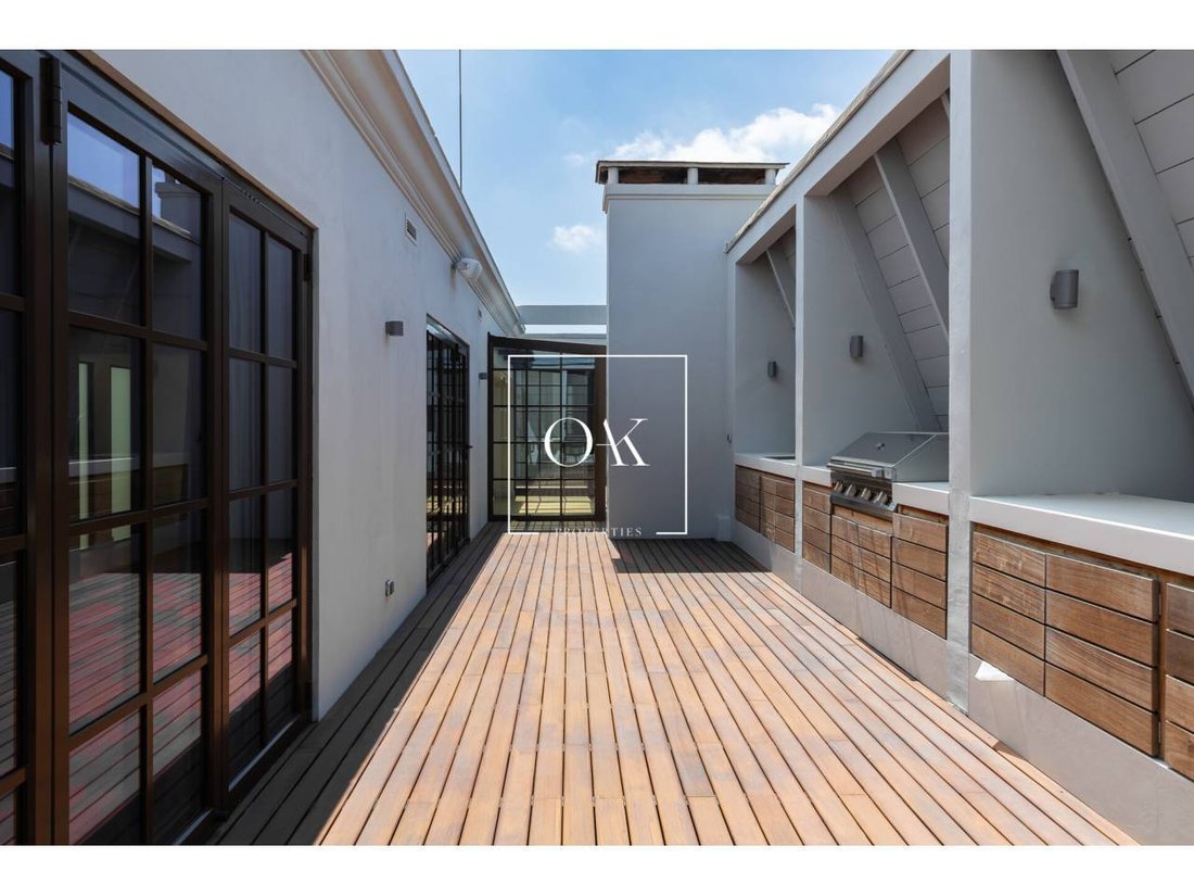 Penthouse in Les Corts, Barcelona, Spain 4 - 18300054