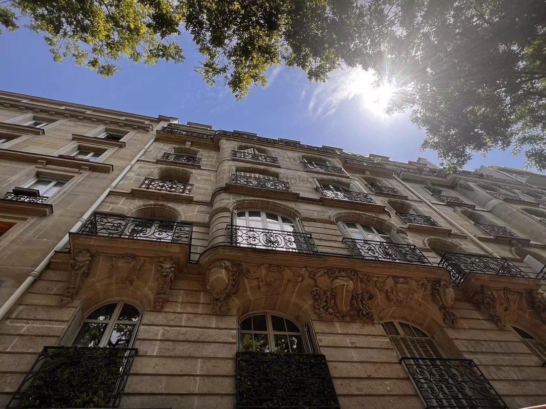 Apartment in Nation-Alexandre Dumas, Paris 11e Arrondissement, Paris 1 - 18212545