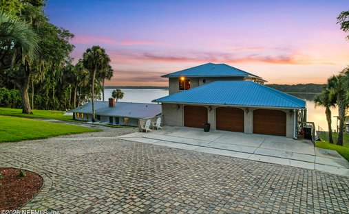 House in Welaka, Florida, United States 1