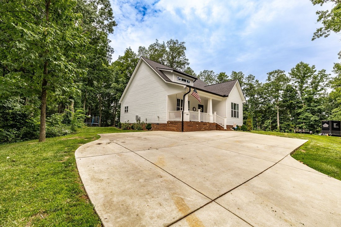 House in Cross Plains, Tennessee, United States 3 - 18300974
