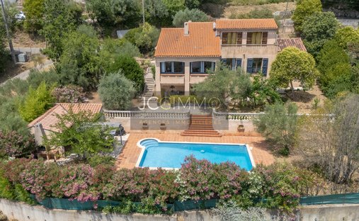 Villa in Carnoules, Provence-Alpes-Côte d'Azur, France 1