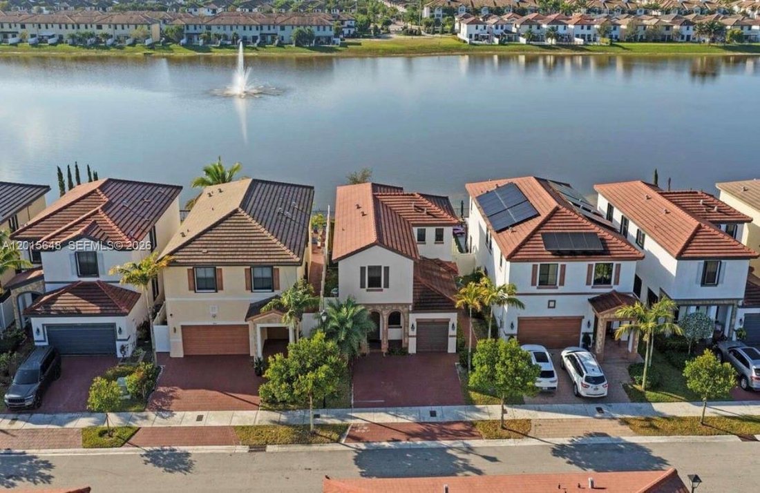House in Miami Lakes, Florida, United States 1 - 18301515