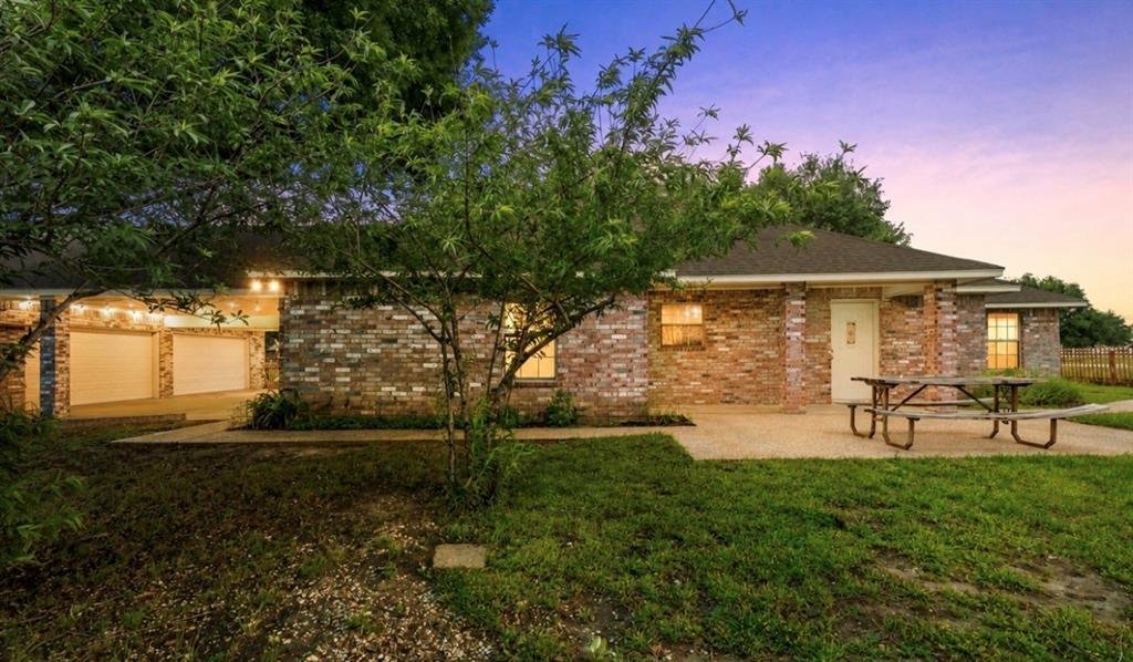 House in Waco, Texas, United States 1 - 17813925