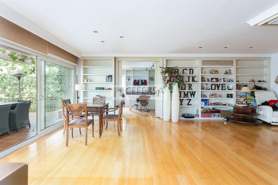 Apartment in Sarrià-Sant Gervasi, Barcelona, Spain 2 - 18298141