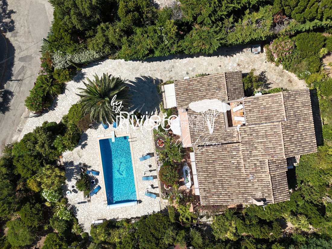 Villa in Nord, Cavalaire-sur-Mer, France 5 - 18300694