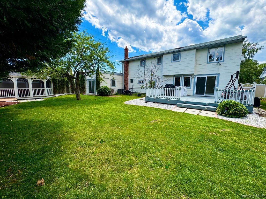 House in Inwood, New York, United States 5 - 18302854