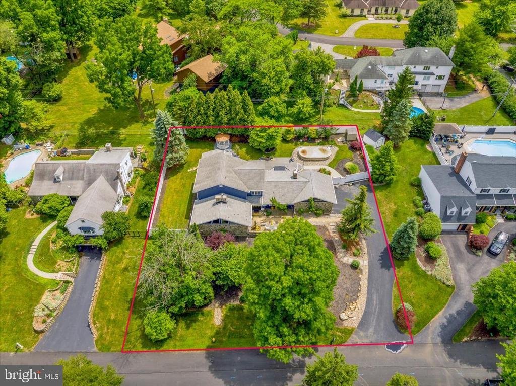 House in Wescosville, Pennsylvania, United States 3 - 18300171