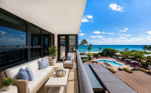 Condo in Miami Beach, Florida, United States 1