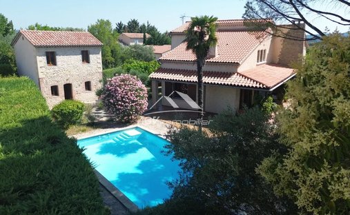 House in Silhol-Pierre Plantée-Conilhères, Ales, France 1