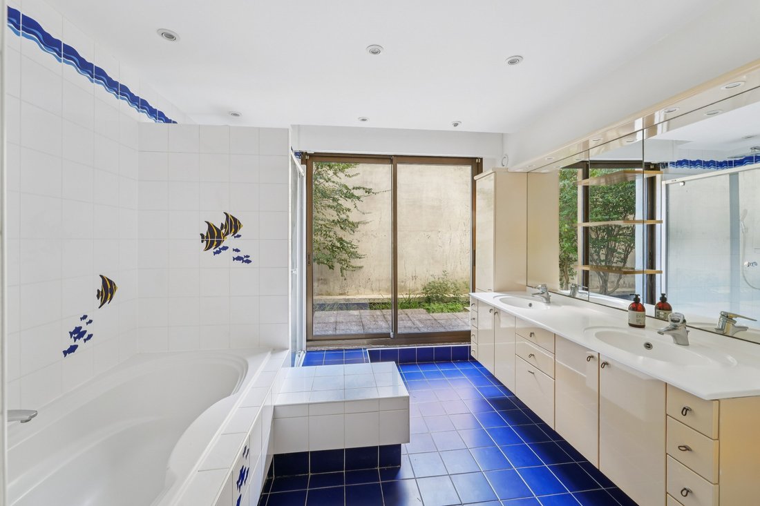 Apartment in La Plaine des Sablons, Neuilly-sur-Seine, France 4 - 18302625