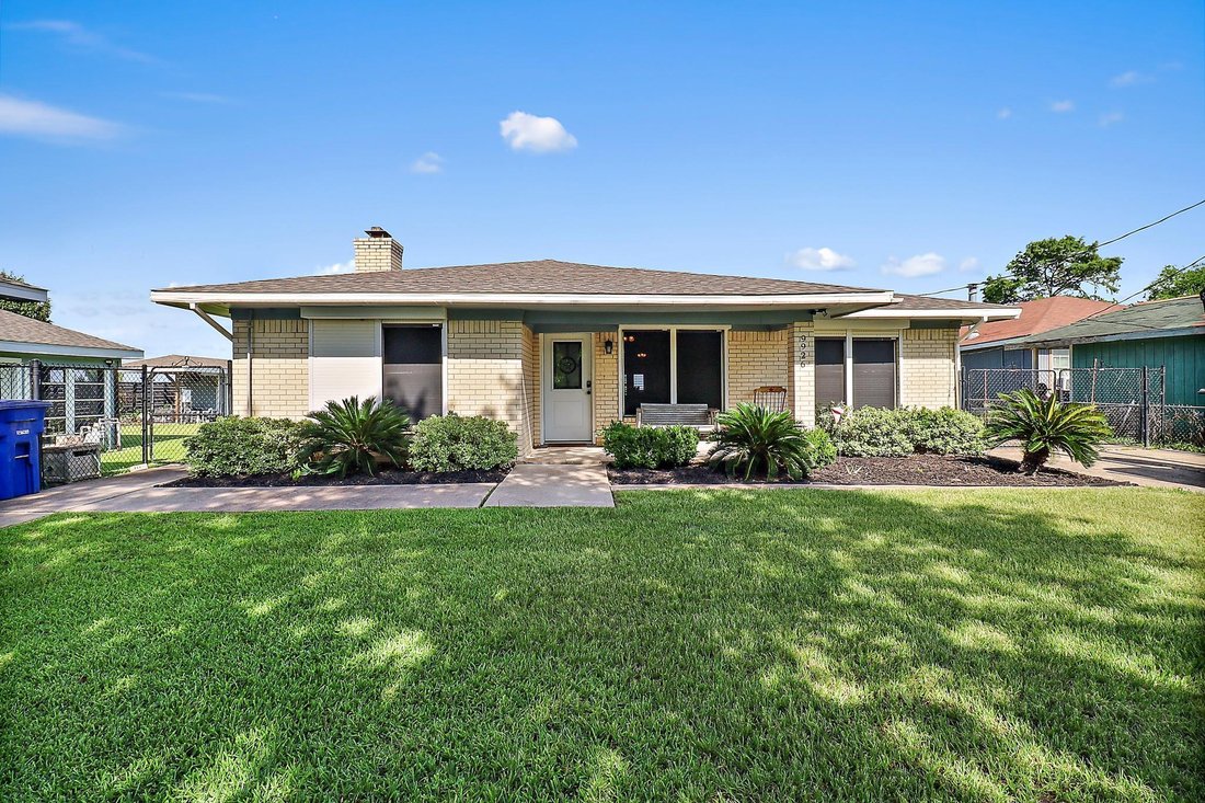 House in Baytown, Texas, United States 3 - 18302081