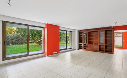 Apartment in La Plaine des Sablons, Neuilly-sur-Seine, France 1