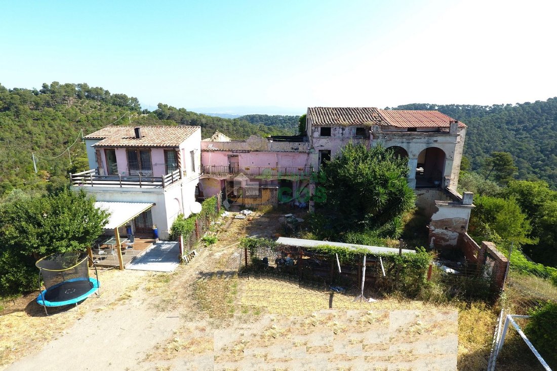 Land in Sant Cugat del Valles, Catalonia, Spain 1 - 18299886