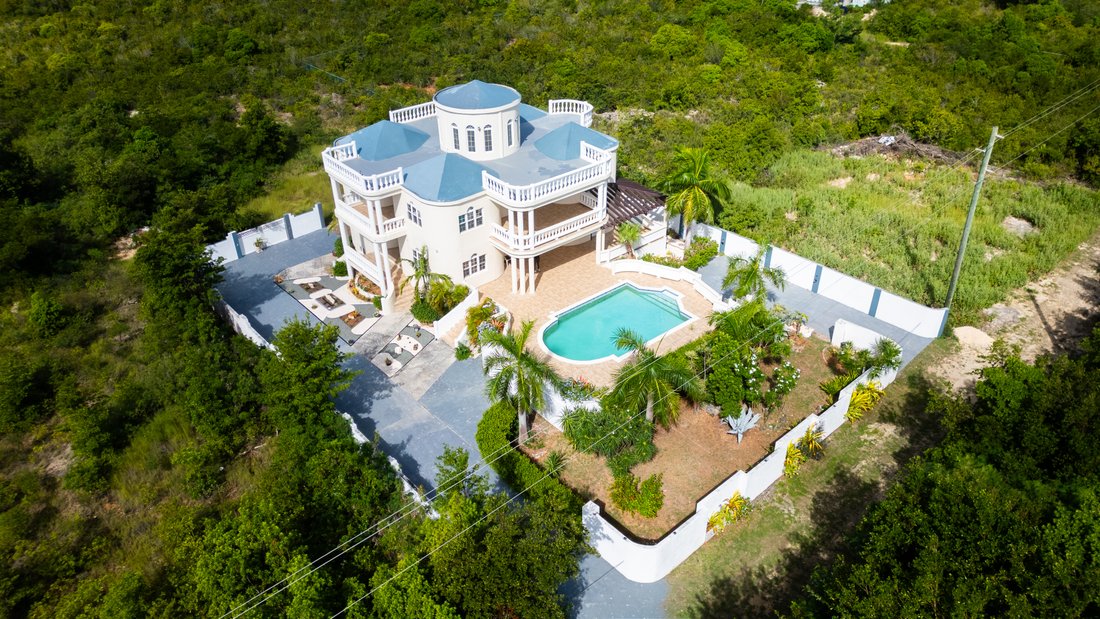 Villa in Long Bay Village, Anguilla 1 - 18299141