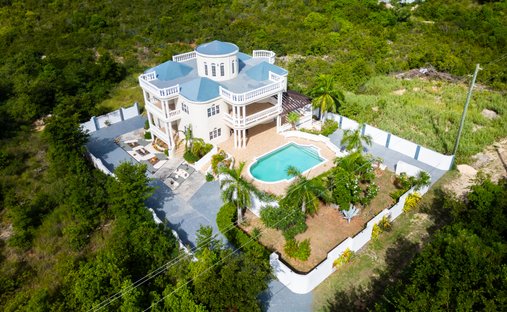 Villa in Long Bay Village, Anguilla 1