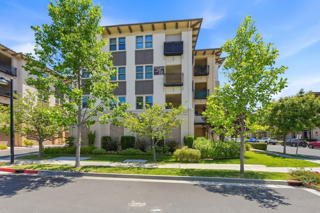Condo in San Jose, California, United States 2 - 18303862