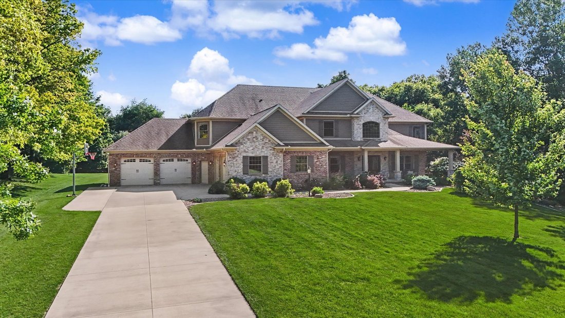 House in Mahomet, Illinois, United States 3 - 18303771