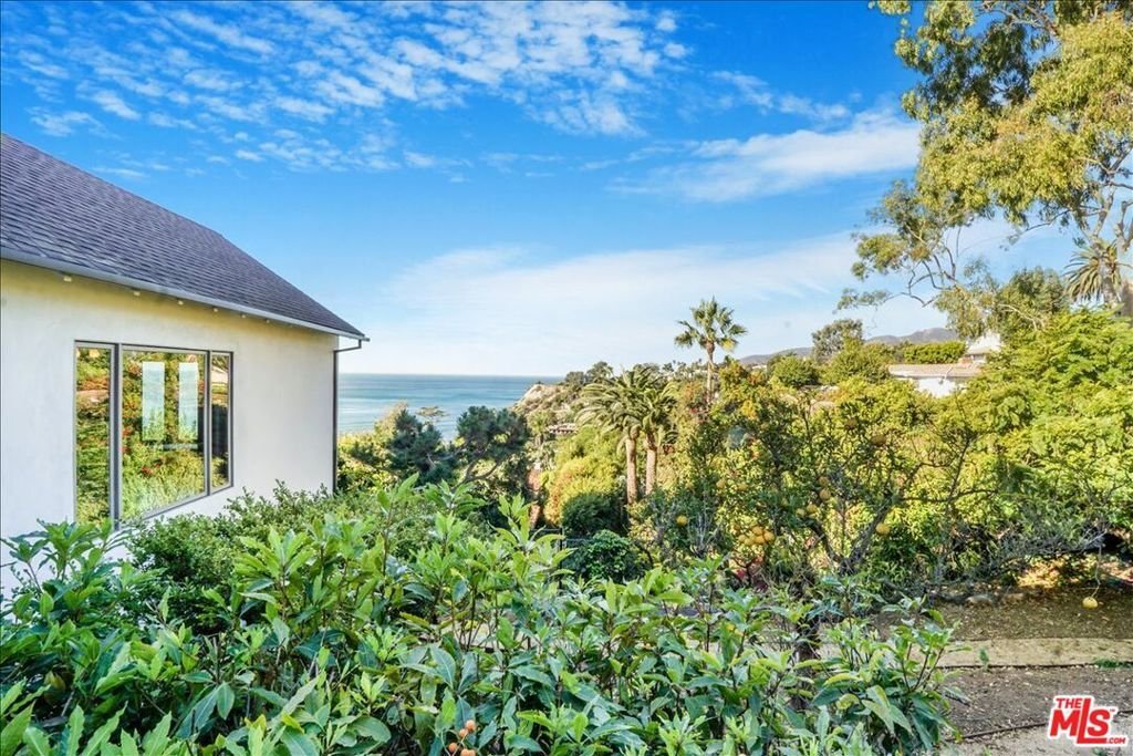 House in Los Angeles, California, United States 5 - 18303634