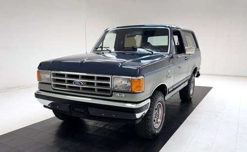 44 591 Miles/4.9 Liter I6/C6 Automatic/Well Preserved/New Parts/Marti Report in Morgantown, United States 1