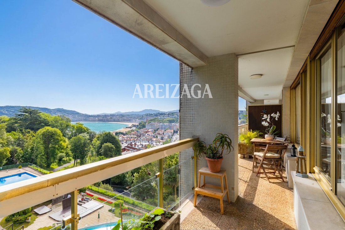 Apartment in Mendebaldea, Donostia-San Sebastian, Spain 2 - 18270468