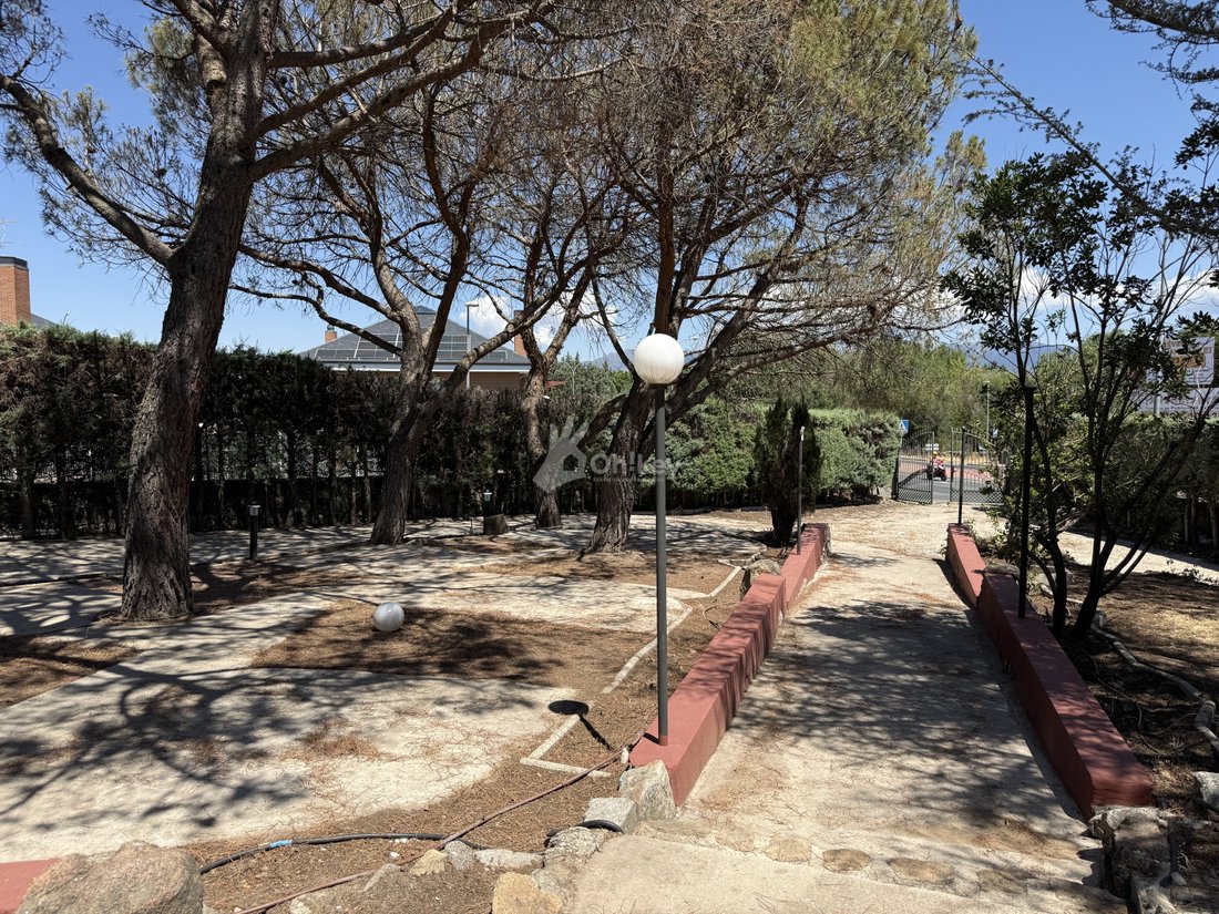 House in Galapagar, Comunidad de Madrid, Spain 4 - 15963897