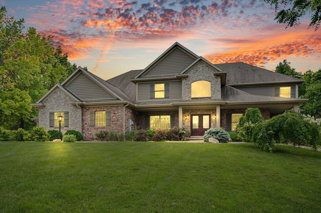 House in Mahomet, Illinois, United States 1 - 18303771