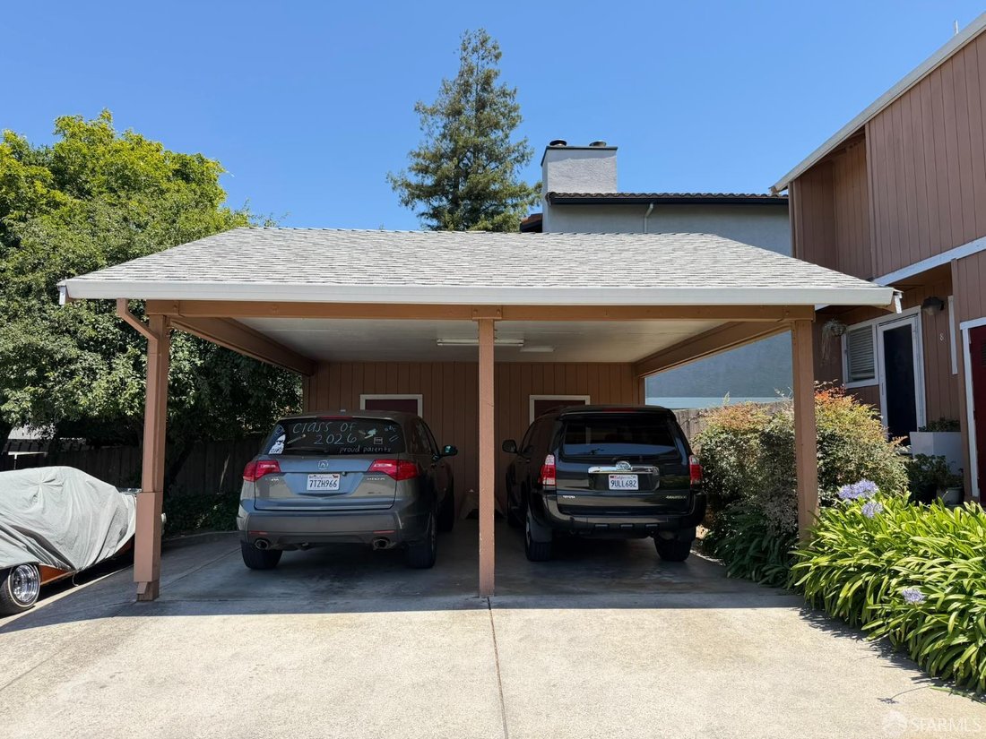 Hayward, California, United States 4 - 18303621