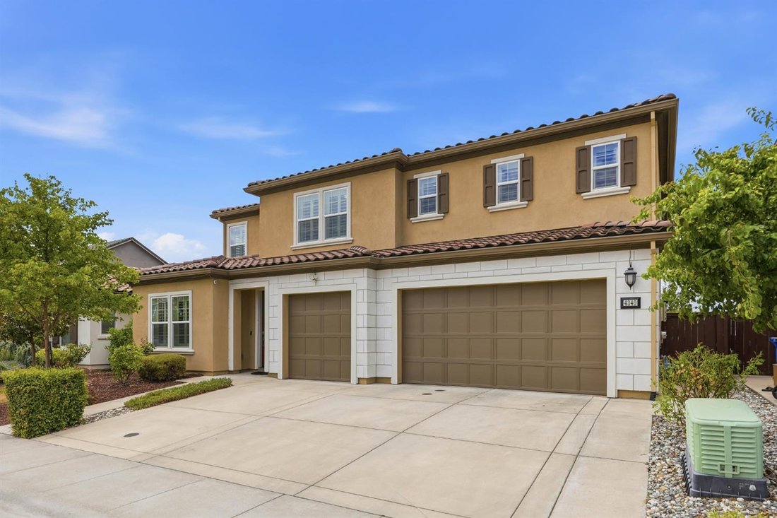 House in Folsom, California, United States 3 - 18303778