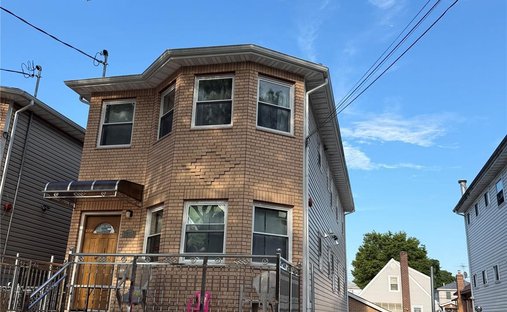 House in New York, New York, United States 1