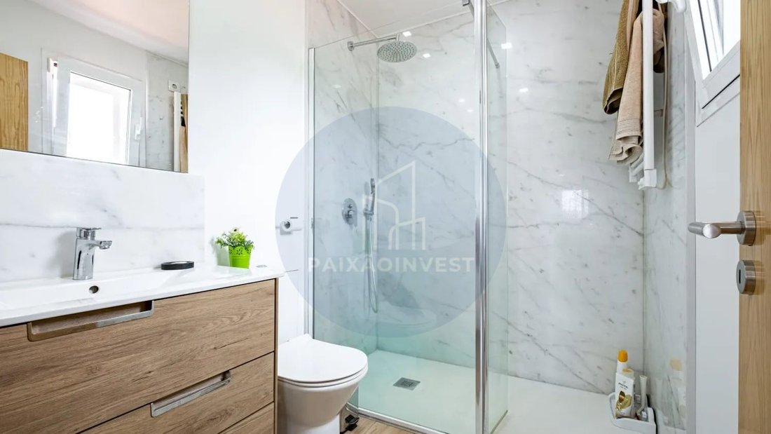 Villa in Sandim, Olival, Lever e Crestuma, Porto District, Portugal 3 - 18303852