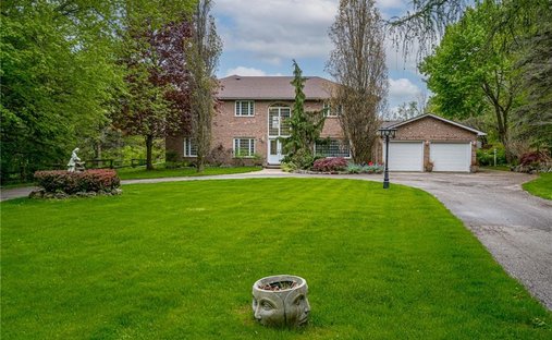 House in Caledon, Ontario, Canada 1