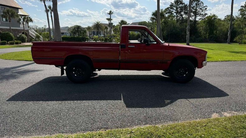 Pickup in Glendale, United States 3 - 18303726