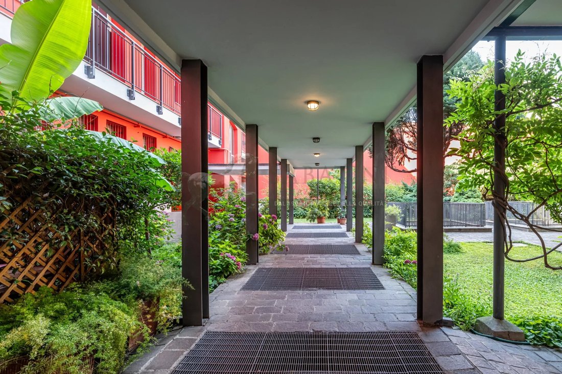 Apartment in Porta Vittoria, Milan, Lombardy 4 - 18303804