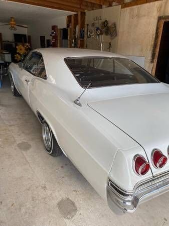 Sedan in Glendale, United States 3 - 18303740