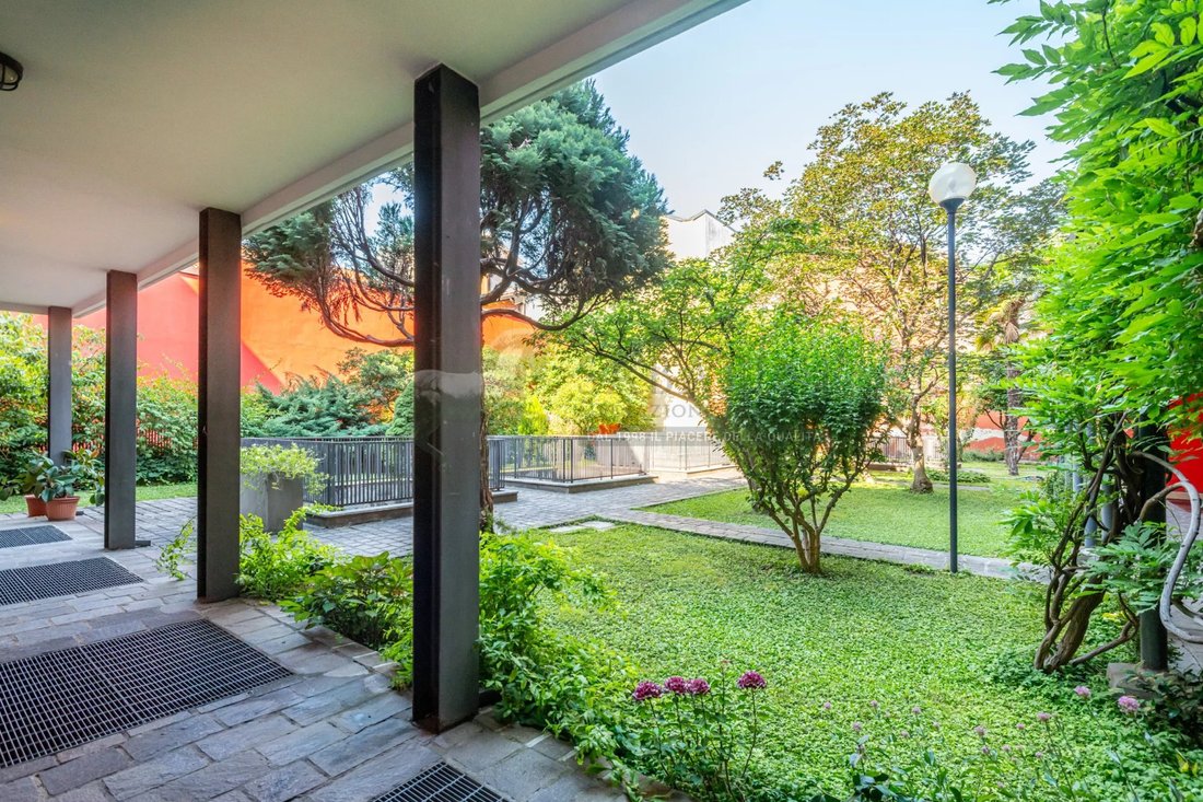 Apartment in Porta Vittoria, Milan, Lombardy 1 - 18303794