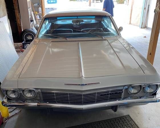 Sedan in Glendale, United States 1 - 18303740